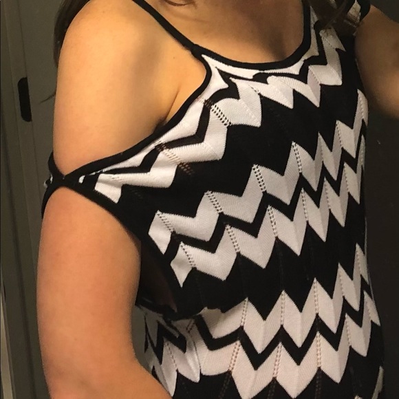 Black and White Cocktail Dress - Picture 13 of 13